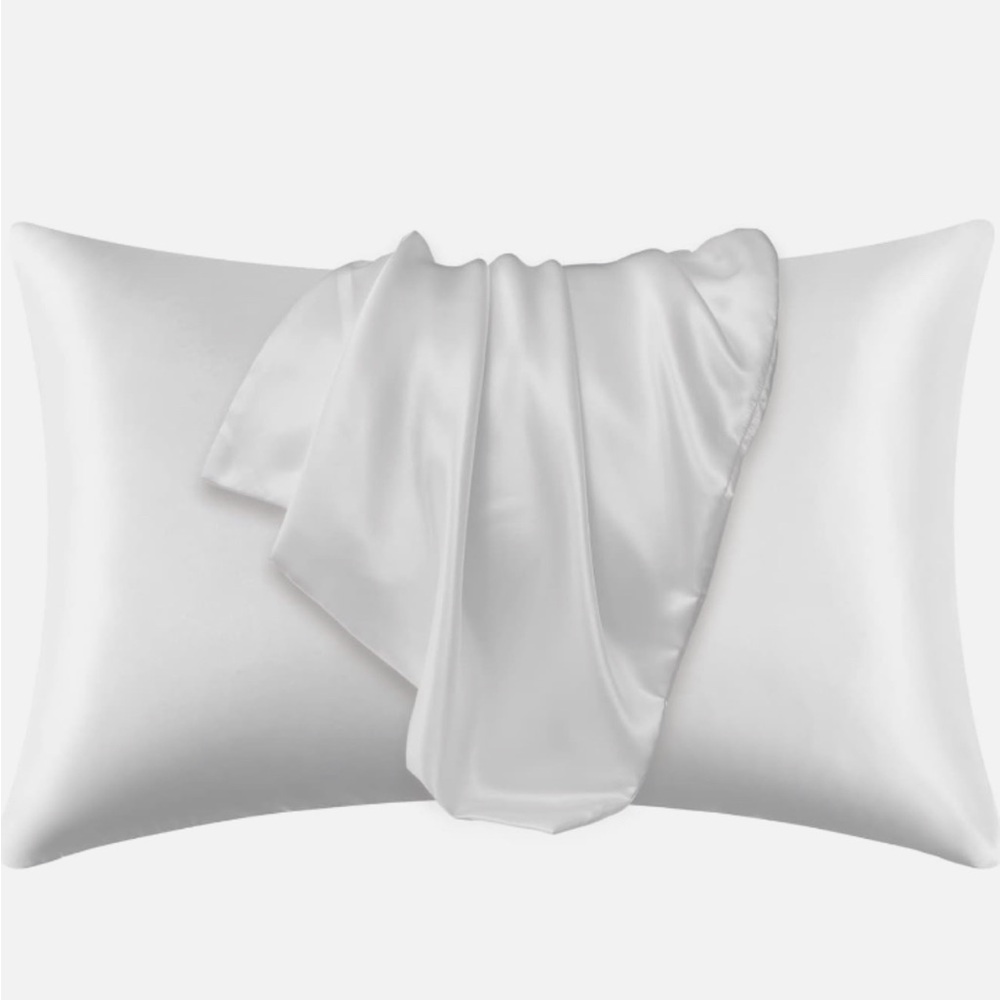 Bella Russo Satin Pillowcase Set